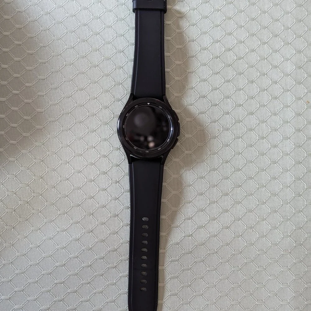 Samsung Galaxy Watch 4 Classic BT 42mm Smartwatch - Black